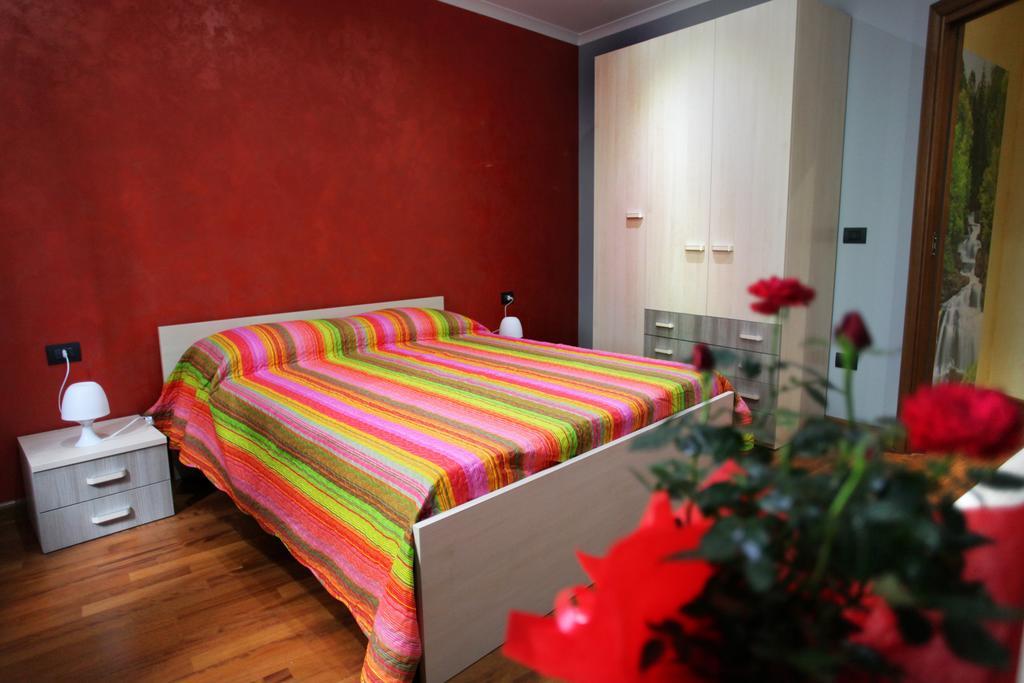 B&B Margherita Κοσέντζα Δωμάτιο φωτογραφία